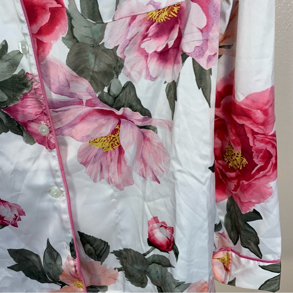 Victoria Secret Floral Satin 2 Set Pajama Top Pants - Picture 11 of 15